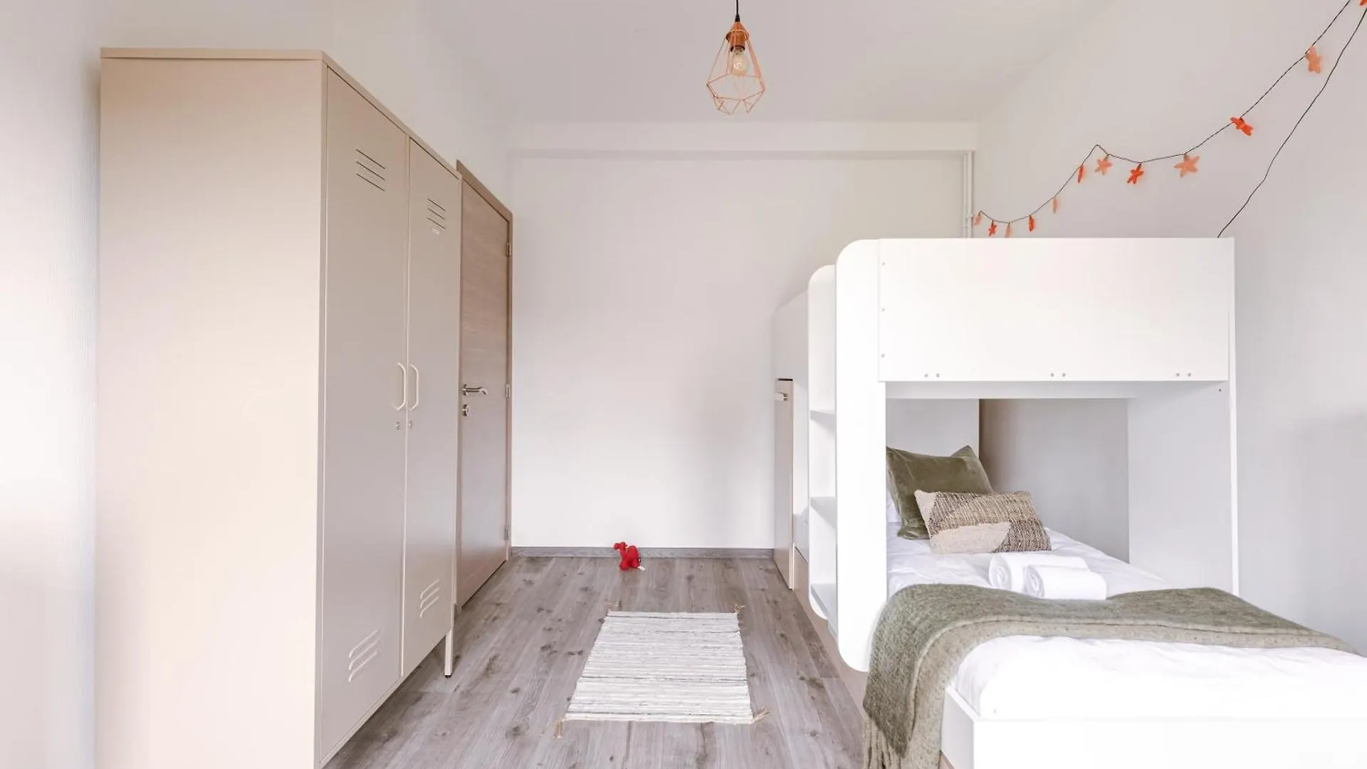 Huswell - Cozy Apartment On Walking Distance From The Beach Ostend