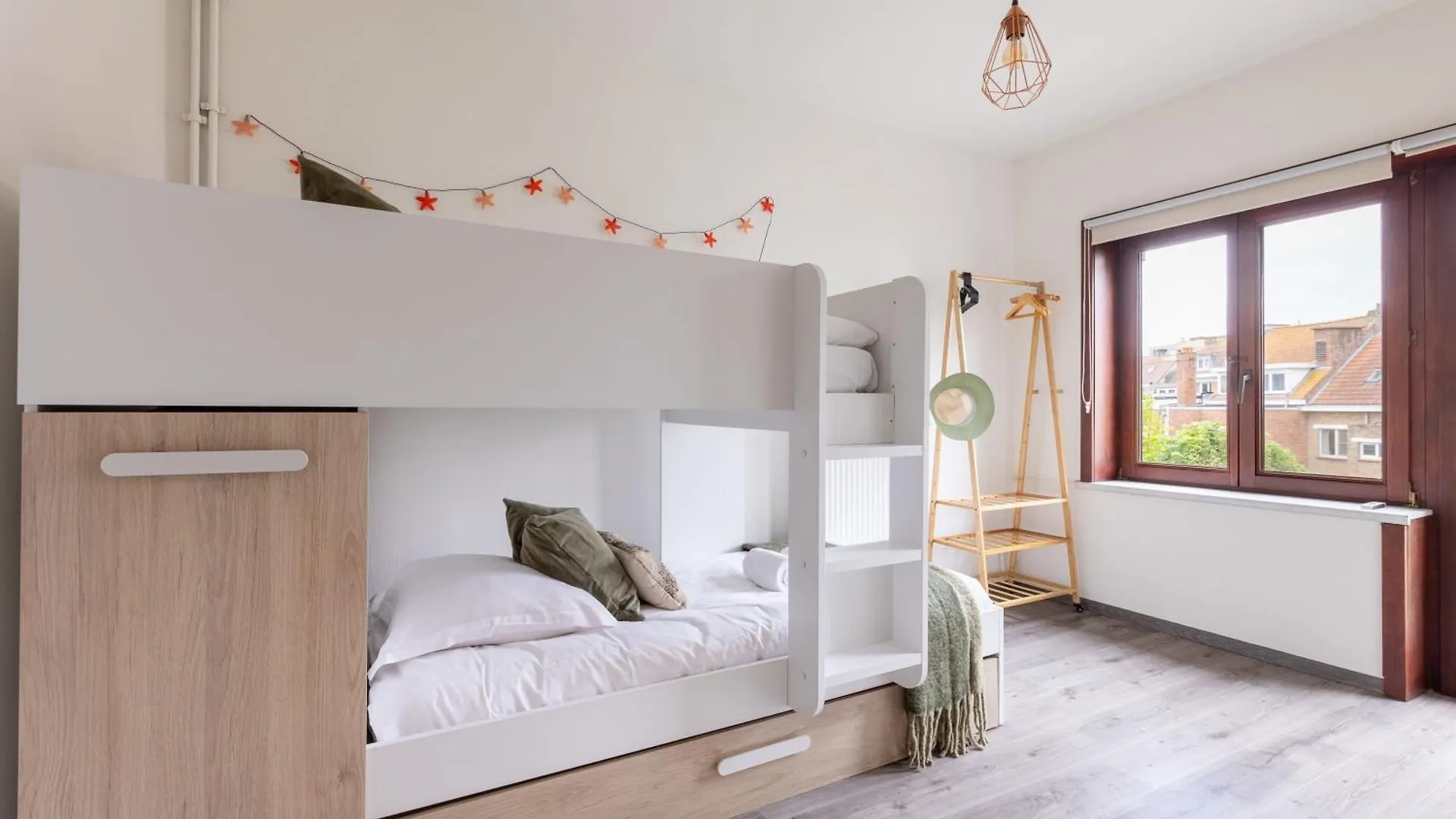 Huswell - Cozy Apartment On Walking Distance From The Beach Ostend